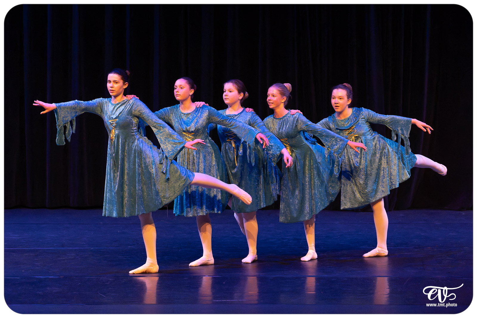 ECOLE DE DANSE CÉCILE ADAMOW
